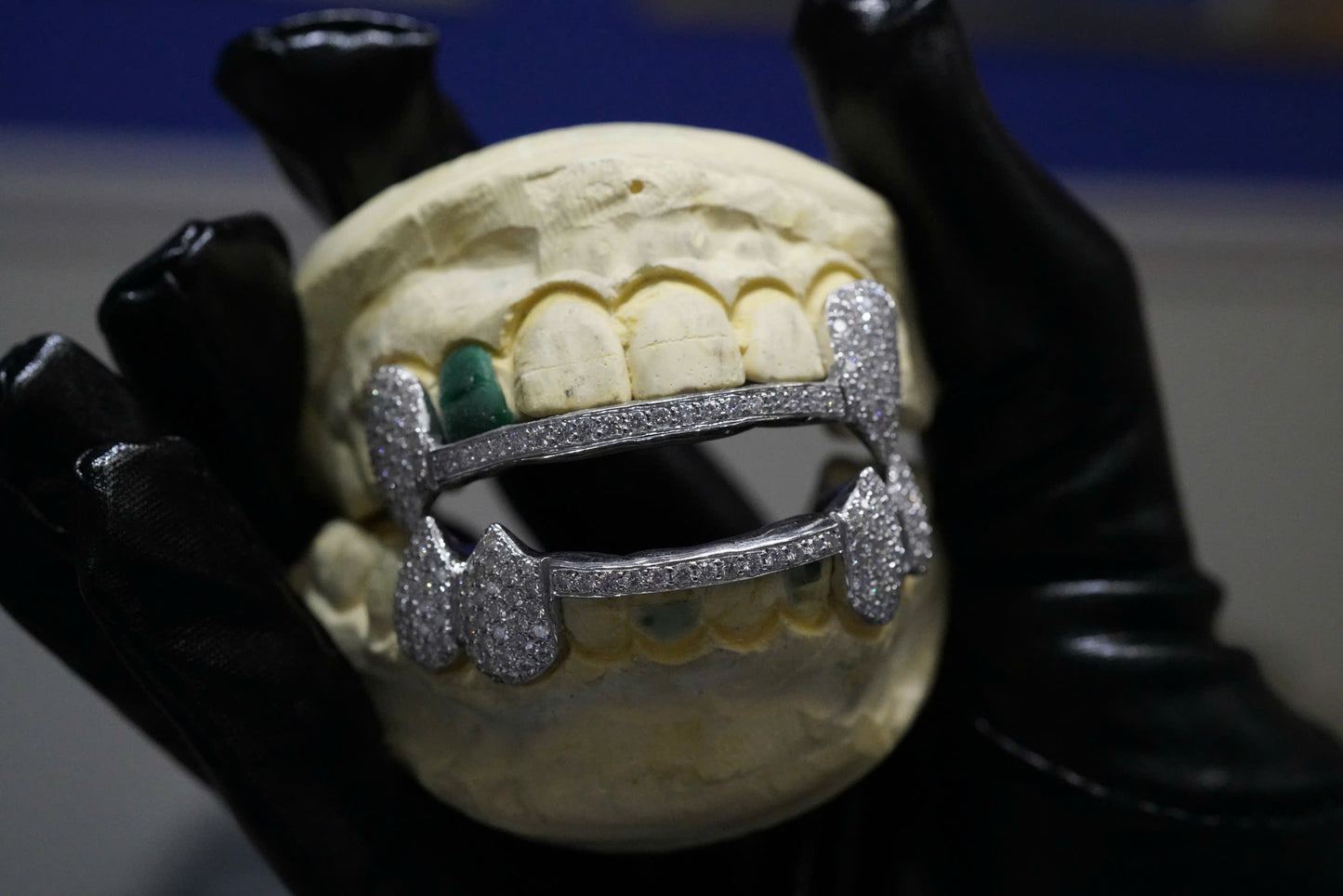 CUSTOM GRILLZ