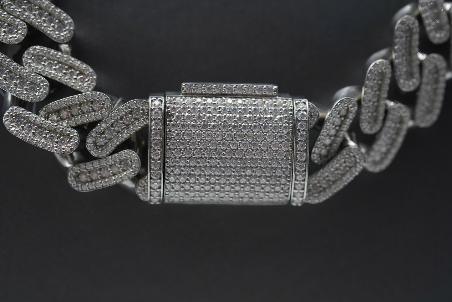 10mm VVS Moissanite Diamond Cuban Necklace