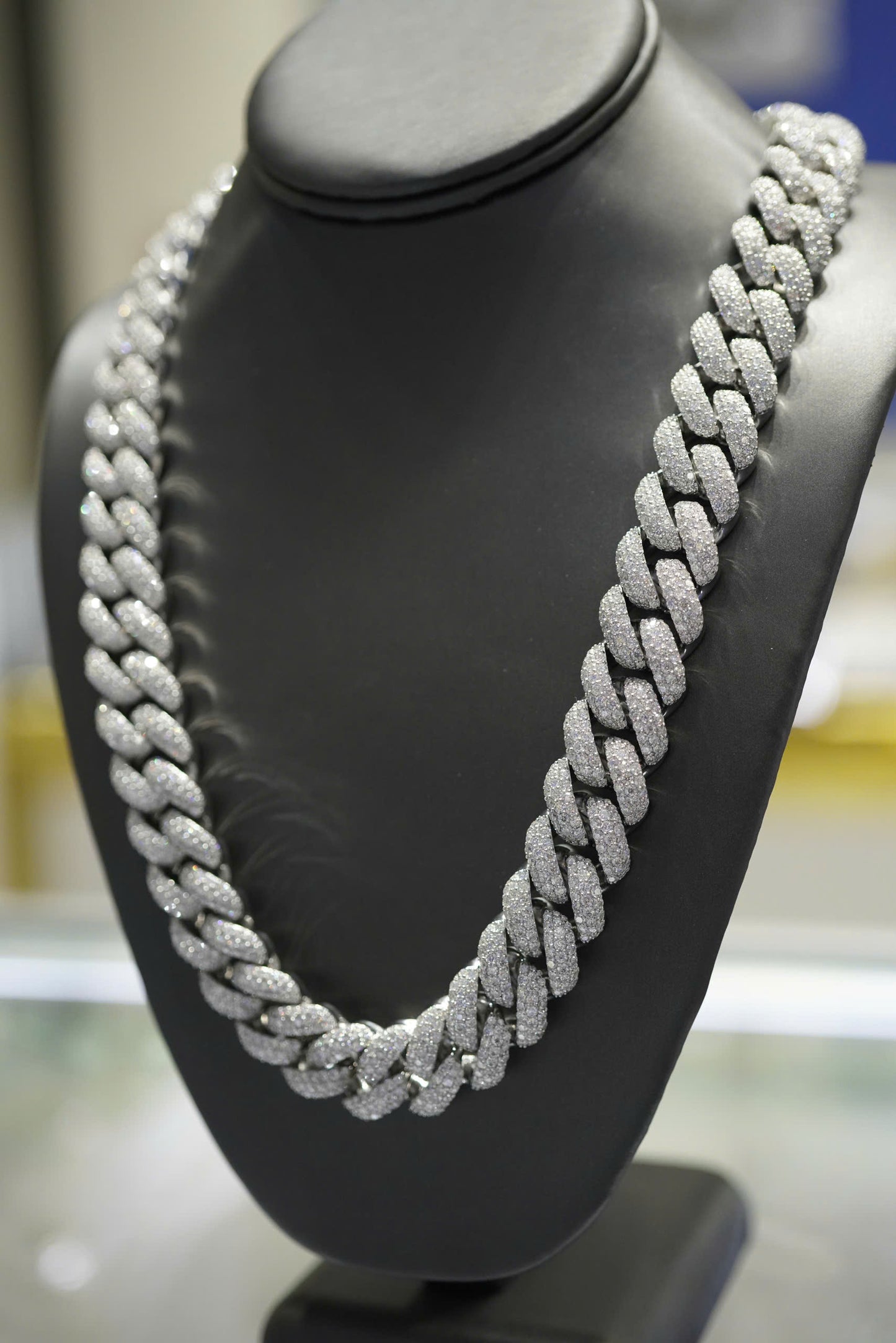 18mm VVS Moissanite Diamond Cuban Necklace