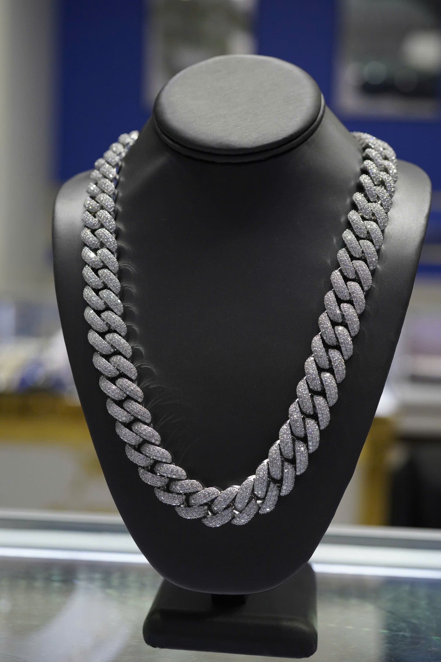 18mm VVS Moissanite Diamond Cuban Necklace